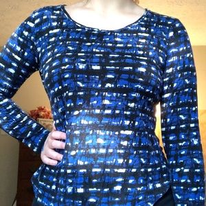 Long sleeve patterned blouse